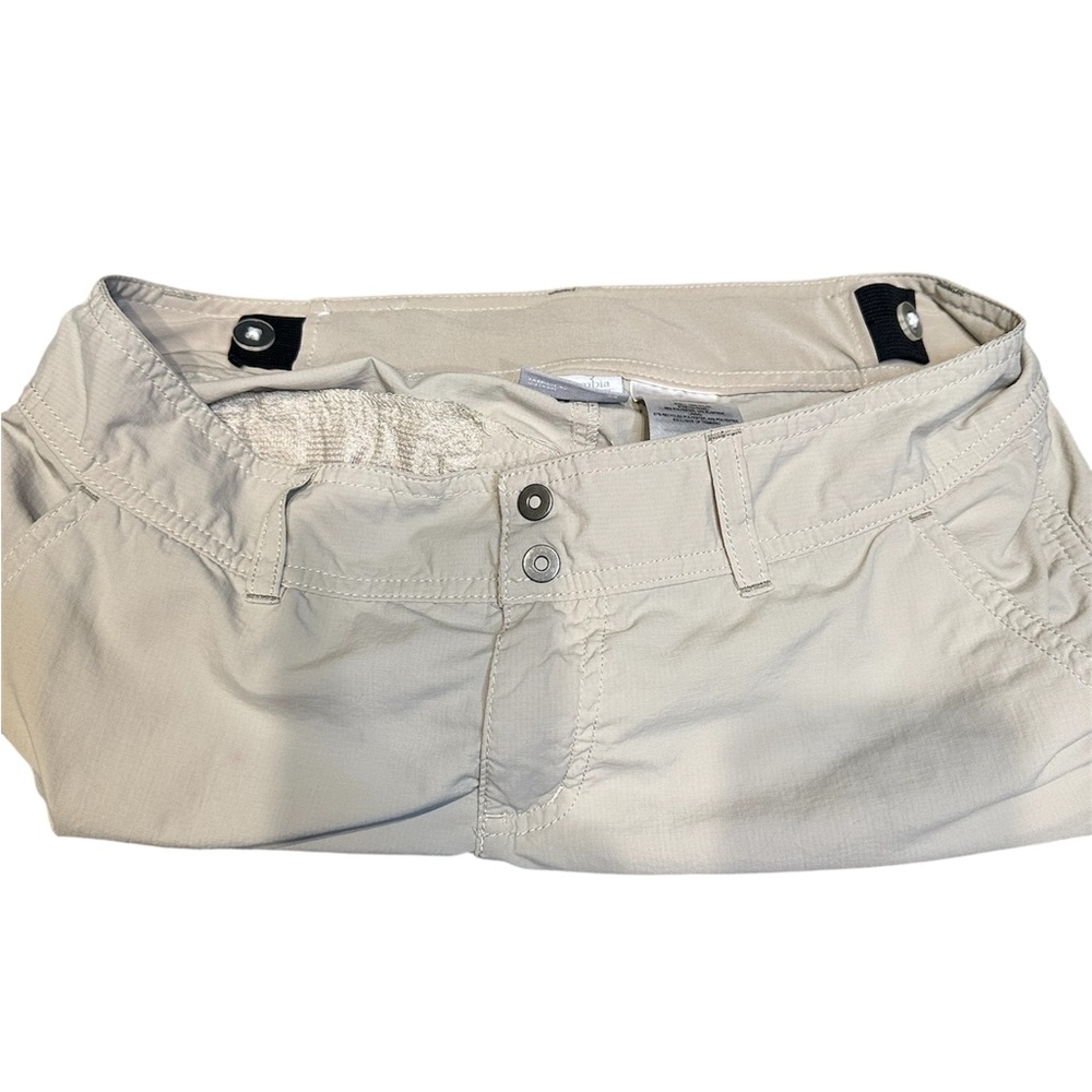 Columbia Beige Cargo Shorts - Picture 6 of 6